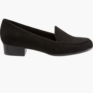 TROTTERS Monarch Loafer. Black Suede Color. Size 6.5